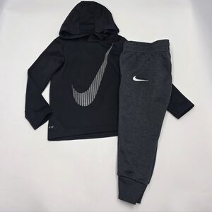Nike boys' Dri-Fit thermal and pants size 2T